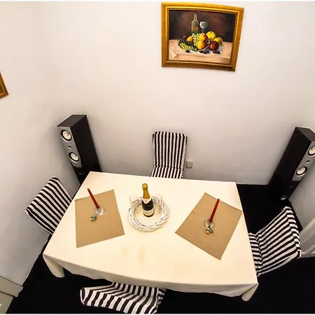 Clucerului Sun * Bucarest