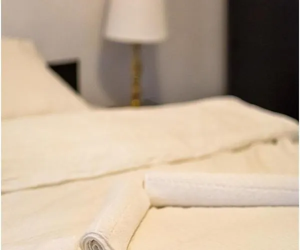 Clucerului Sun بوخارست